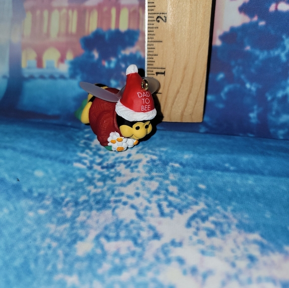 Hallmark ornament - Picture 5 of 5